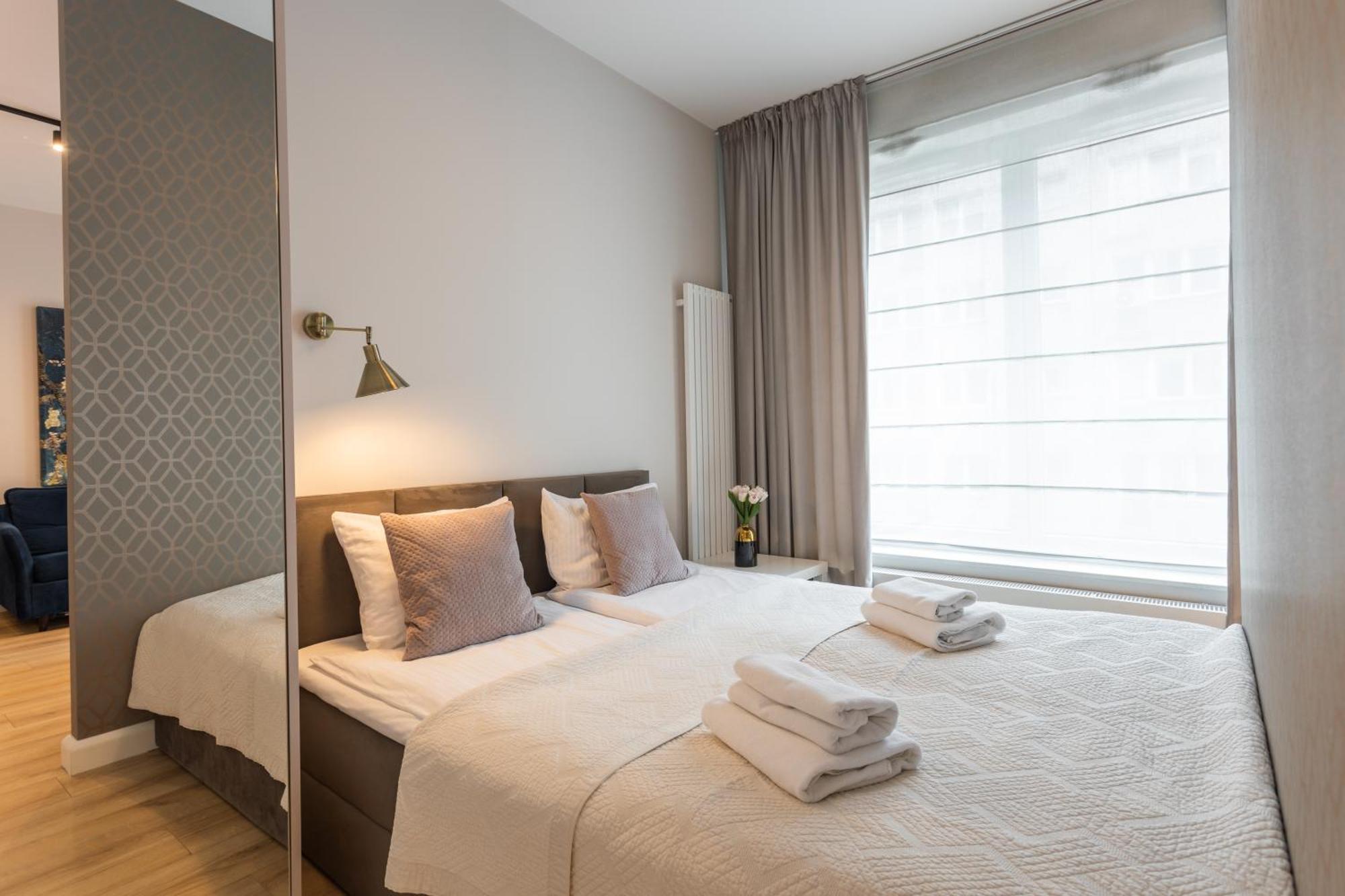 Golden Apartments Warsaw - Luxury Building With Terrace On The Roof - Sienna Str エクステリア 写真