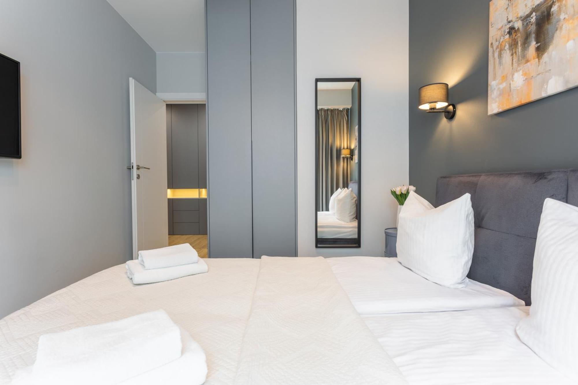 Golden Apartments Warsaw - Luxury Building With Terrace On The Roof - Sienna Str エクステリア 写真